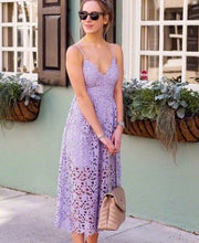 Load image into Gallery viewer, Fashion Sleeveless Halter Strap Vintage Women Overtay V Neck Summer Lace  Dress 2018 High Waist Sexy Backless Bandage Midi Dress
