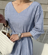 Load image into Gallery viewer, Colorfaith New 2020 Summer Women Dress Loose Lace Up Casual V-neck Half Sleeve Striped Split Cotton and Linen Long Dress DR6025
