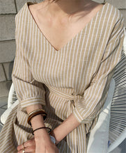 Load image into Gallery viewer, Colorfaith New 2020 Summer Women Dress Loose Lace Up Casual V-neck Half Sleeve Striped Split Cotton and Linen Long Dress DR6025
